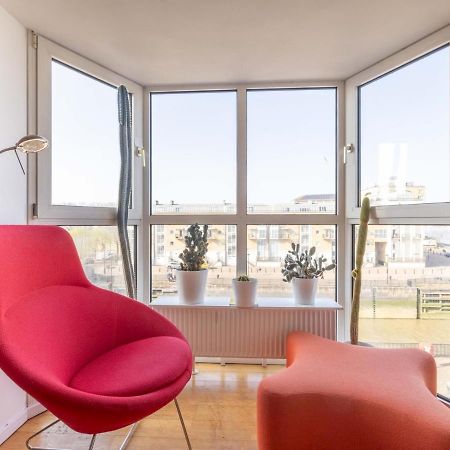 Sunny Maisonette With Views Over Canary Wharf, London Exterior foto