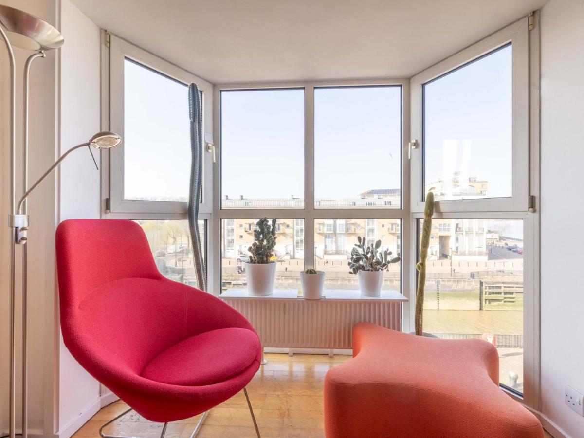 Sunny Maisonette With Views Over Canary Wharf, London Exterior foto