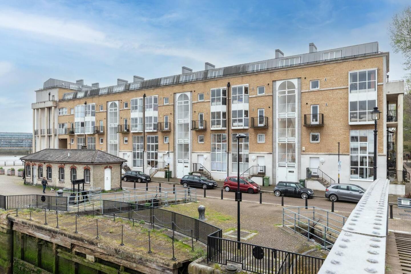 Sunny Maisonette With Views Over Canary Wharf, London Exterior foto