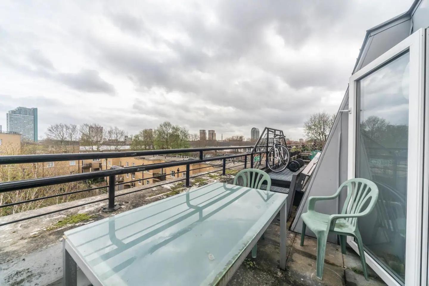 Sunny Maisonette With Views Over Canary Wharf, London Exterior foto