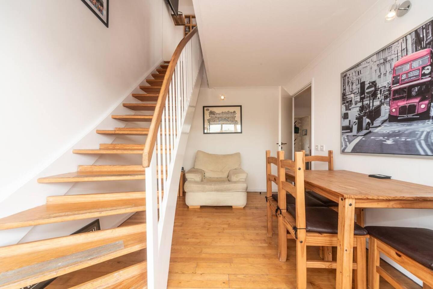Sunny Maisonette With Views Over Canary Wharf, London Exterior foto