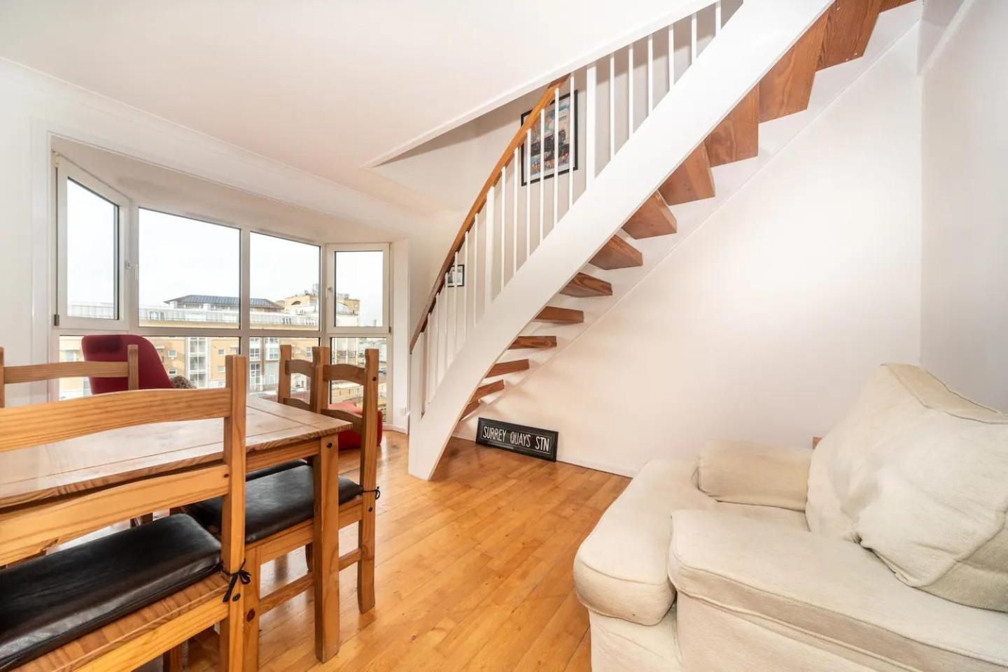 Sunny Maisonette With Views Over Canary Wharf, London Exterior foto