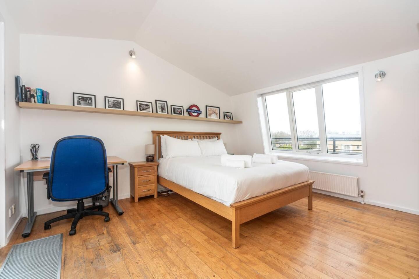 Sunny Maisonette With Views Over Canary Wharf, London Exterior foto