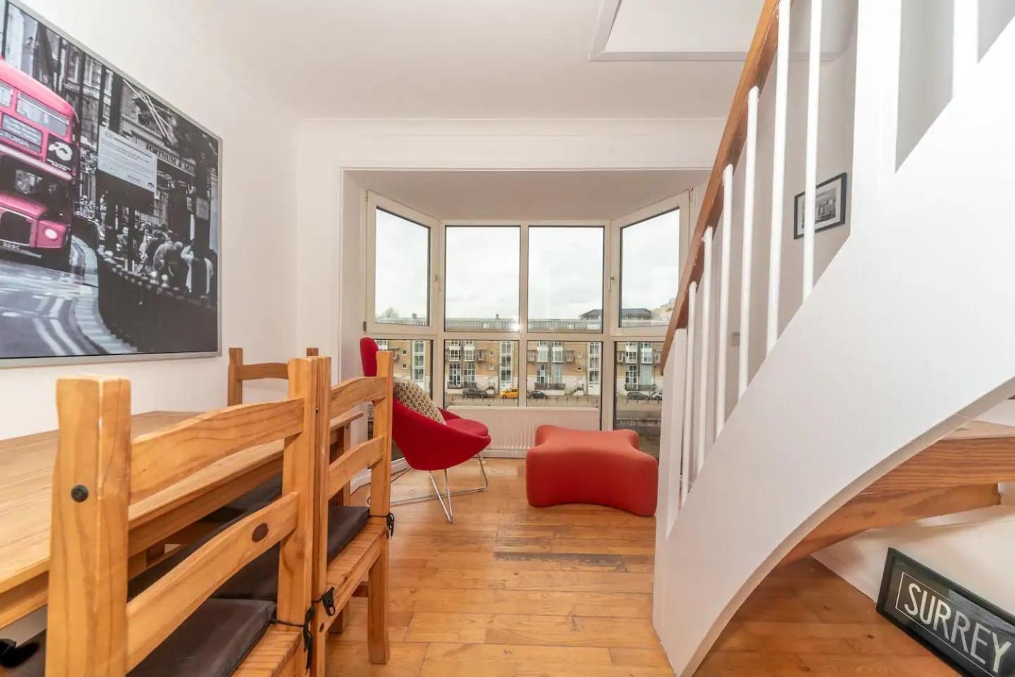 Sunny Maisonette With Views Over Canary Wharf, London Exterior foto